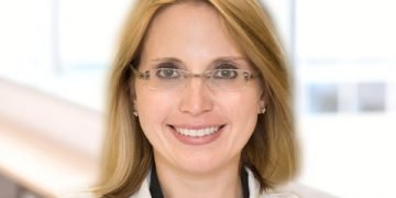 Why favor high intensity focused ultrasound for treating localized prostate cancer?